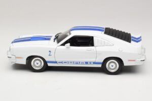 Ford Mustang II Cobra II Charlie's Angels Movie Greenlight 1:18 12880 Diecast - image 4 of 8