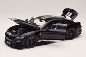 Ford Mustang Shelby GT500 S550 Black IXO 1:18 U18RDC002-FO Diecast - image 2 of 8
