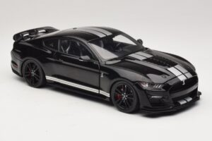 Ford Mustang Shelby GT500 S550 Black IXO 1:18 U18RDC002-FO Diecast - image 6 of 8