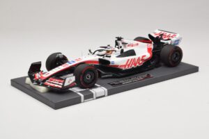 Haas VF-22 K. Magnussen Pole Position Brazilian GP 2022 Minichamps 1:18 117222120 Resin