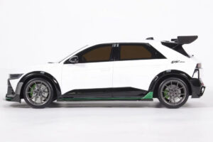 Hyundai Ioniq 5 N DK Edition Atlas White Matt Otto 1:18 OT1227 Resin - image 3 of 5