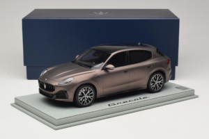 Maserati Grecale Bronze BBR 1:18 P18220FMAS Resin - image 7 of 7