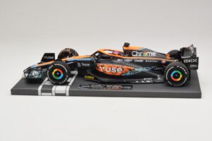 McLaren MCL36 #3 D. Ricciardo Abu Dhabi GP 2022 Minichamps 1:18 537224003 Resin - image 3 of 7