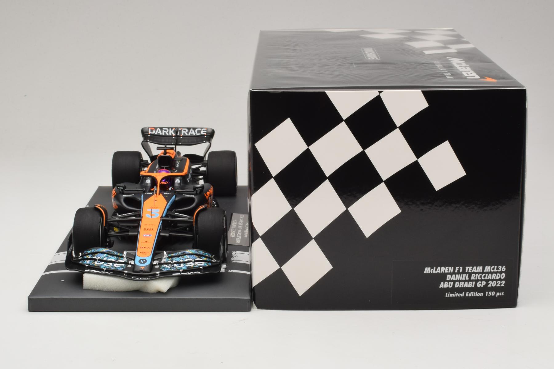 Minichamps McLaren MCL36 1:18 D. Ricciardo Abu Dhabi 2022