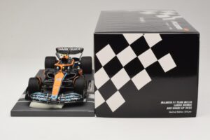 McLaren MCL36 #4 L. Norris Abu Dhabi GP 2022 Minichamps 1:18 537224004 Resin - image 7 of 7