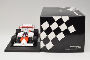 McLaren MP4/2 TAG #7 A. Prost Portuguese GP Winner 1984 Minichamps 1:18 537841807 Resin - image 6 of 7