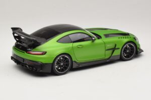 Mercedes AMG GT Black Series C190 Matt Green Metallic Minichamps 1:18 110032022 Diecast - image 3 of 8
