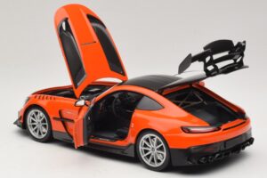 Mercedes AMG GT Black Series C190 Orange With Silver Wheels Minichamps 1:18 110032024 Diecast - image 5 of 8