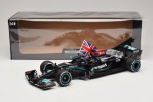 Mercedes AMG Petronas W12 E Performance L. Hamilton Winner British GP 2021 Minichamps 1:18 110211144 Resin - image 7 of 7