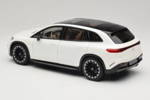 Mercedes EQS SUV X296 Manufaktur Diamond White NZG 1:18 B66960590 Diecast - image 7 of 8