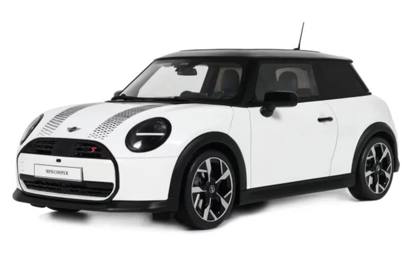 Mini Cooper S F66 Blazing Blue Metallic Otto 1:18 Mini Cooper S F66 Blazing Blue Metallic Otto 1:18 OT1245 Resin