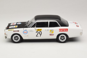 Opel Commodore A #29 J-L. Clarr / J-P. Peyroux Tour de France Automobile 1971 MCG 1:18 MCG18562R Diecast - image 3 of 6