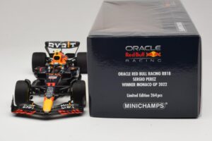 Oracle Red Bull Racing RB18 S. Perez Winner Monaco GP 2022 Minichamps 1:18 110220711 Resin - image 6 of 7