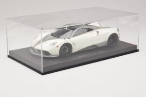 Pagani Huayra Luminous Green AB 1:18 REMC041 Resin - image 6 of 7