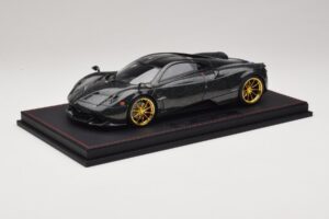 Pagani Huayra Starry Night Sky AB 1:18 REMC039 Resin - image 2 of 7