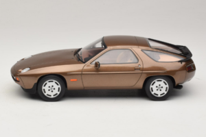 Porsche 928 S Tobacco Metallic GT Spirit 1:18 GT1005 Resin - image 3 of 6