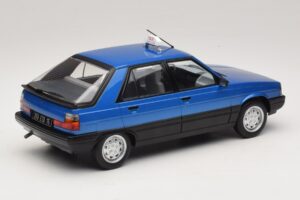Renault 11 GTL Taxi James Bond MCG 1:18 MCG18833 Diecast - image 2 of 6