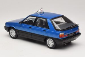 Renault 11 GTL Taxi James Bond MCG 1:18 MCG18833 Diecast - image 5 of 6