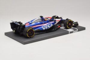 Visa Cash App RB VCARB 01 A. Iwasa FP1 Japanese GP 2024 Minichamps 1:18 117240440 Resin - image 2 of 7