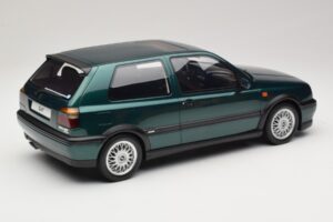 Volkswagen Golf Mk3 VR6 Carat Dragon Green Otto 1:12 G099 Resin - image 2 of 6