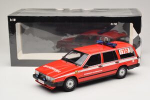 Volvo 740 GL Estate Brandweer Grobbendonk Minichamps 1:18 155171795 Diecast - image 6 of 6