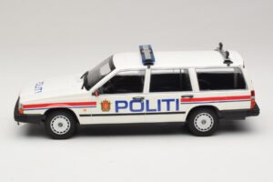 Volvo 740 GL Estate Politi Norway Minichamps 1:18 155171796 Diecast - image 3 of 6