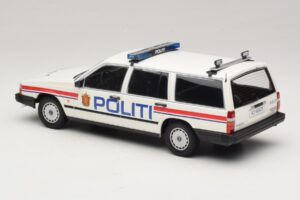 Volvo 740 GL Estate Politi Norway Minichamps 1:18 155171796 Diecast - image 5 of 6