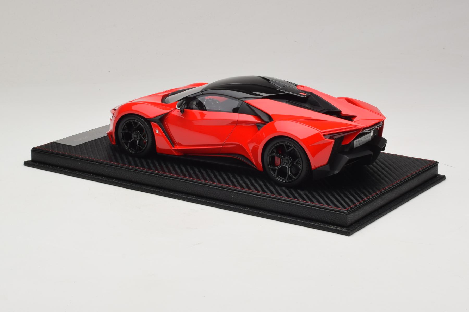 SophiArt W Motors Fenyr Supersport 1:18 Red Resin