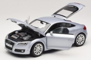 Audi TT 8N Silverblue Metallic Minichamps 1:18 100015020 Diecast - image 2 of 8