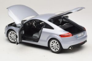 Audi TT 8N Silverblue Metallic Minichamps 1:18 100015020 Diecast - image 5 of 8