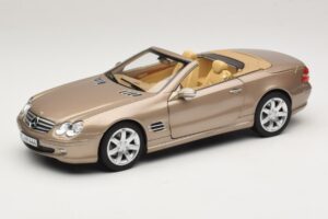 Mercedes SL500 R230 Travertine Beige Norev 1:18 Mercedes SL500 R230 Travertine Beige Norev 1:18 183843 Diecast