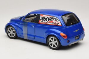 Chrysler PT Cruiser Delivery Blue Hot Wheels 1:18 29616 Diecast - image 6 of 7
