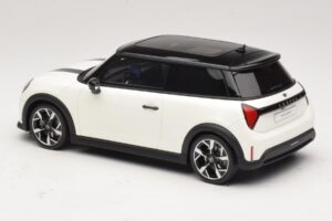 Mini Cooper S F66 Nanuq White Metallic Otto 1:18 OT1245 Resin - image 5 of 6