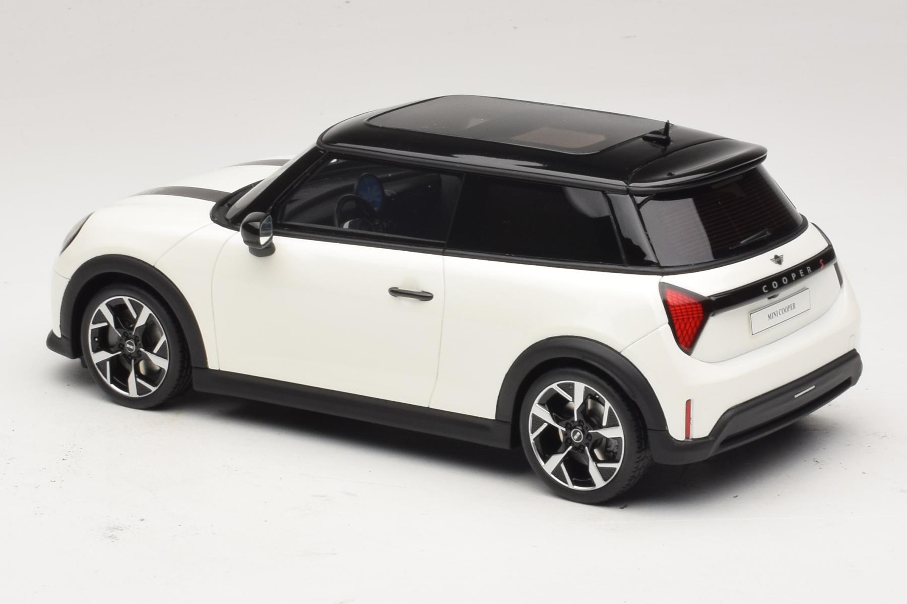 Otto Mini Cooper S F66 1:18 Resin Nanuq White Metallic
