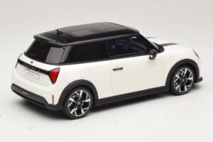 Mini Cooper S F66 Nanuq White Metallic Otto 1:18 OT1245 Resin - image 2 of 6