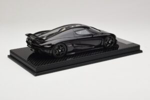 Koenigsegg Regera Black Carbon Package Beige Interior FrontiArt 1:18 REMC042 Resin - image 2 of 7