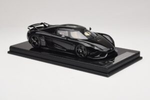 Koenigsegg Regera Black Carbon Package Beige Interior FrontiArt 1:18 REMC042 Resin - image 4 of 7