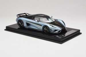 Koenigsegg Regera Blue Carbon Package FrontiArt 1:18 F079-173 Resin - image 4 of 7