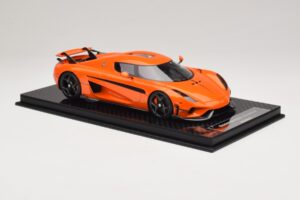 Koenigsegg Regera Orange Carbon Package FrontiArt 1:18 F071-153 Resin - image 4 of 7