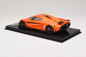 Koenigsegg Regera Orange Carbon Package FrontiArt 1:18 F071-153 Resin - image 5 of 7
