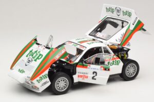 Lancia 037 #2 A. Bettega / M. Perissinot Rally San Marino 1984 Kyosho 1:18 08306F Diecast - image 2 of 8