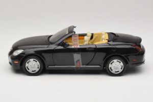 Lexus SC430 Convertible Black Motormax 1:18 73119 Diecast - image 3 of 6