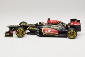 Lotus F1 Team E21 #7 K. Raikkonen Showcar 2013 Minichamps 1:18 110130077 Diecast - image 3 of 7