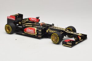 Lotus F1 Team E21 #7 K. Raikkonen Showcar 2013 Minichamps 1:18 110130077 Diecast - image 4 of 7