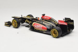 Lotus F1 Team E21 #7 K. Raikkonen Showcar 2013 Minichamps 1:18 110130077 Diecast - image 5 of 7