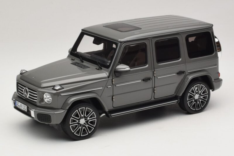 Mercedes G-Class W465 Classic Grey Norev 1:18 Mercedes G-Class W465 Classic Grey Norev 1:18 183035 Diecast