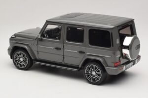 Mercedes G-Class W465 Classic Grey Norev 1:18 183035 Diecast - image 5 of 6
