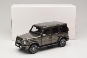 Mercedes G-Class W465 Indium Grey Norev 1:18 183036 Diecast - image 6 of 6