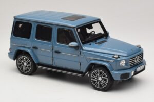 Mercedes G-Class W465 Vintage Blue Norev 1:18 183034 Diecast - image 4 of 6