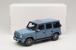 Mercedes G-Class W465 Vintage Blue Norev 1:18 183034 Diecast - image 6 of 6